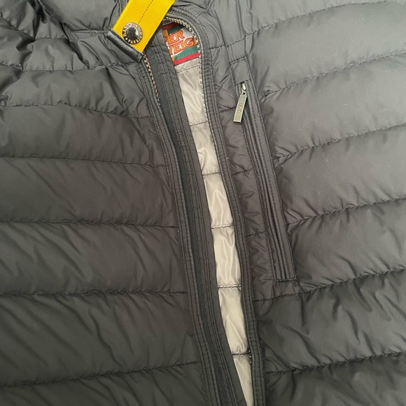 PARAJUMPERS Jacket - Picture 6 of 7